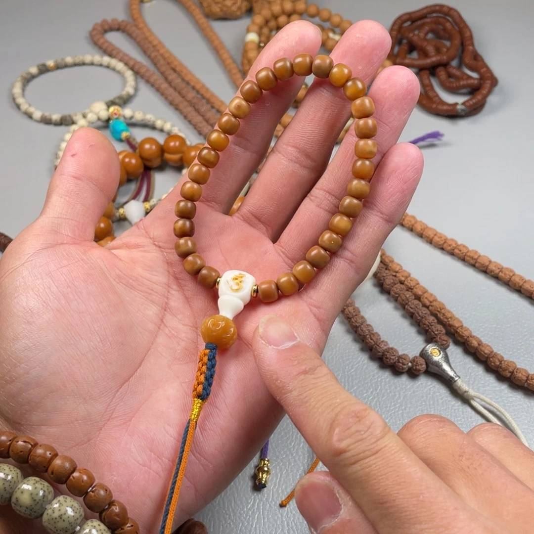 吊坠龙脊菩提。。。。。。。。。。。