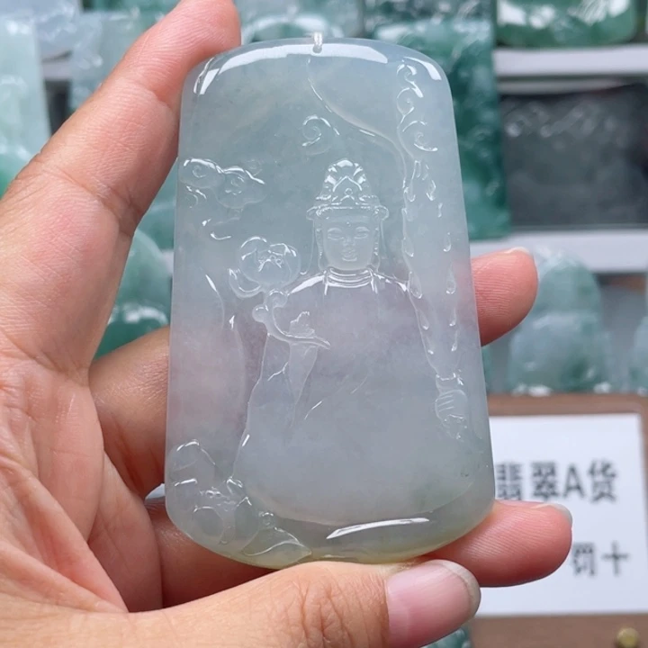 颈饰未镶嵌翡翠大***s虚空藏菩萨