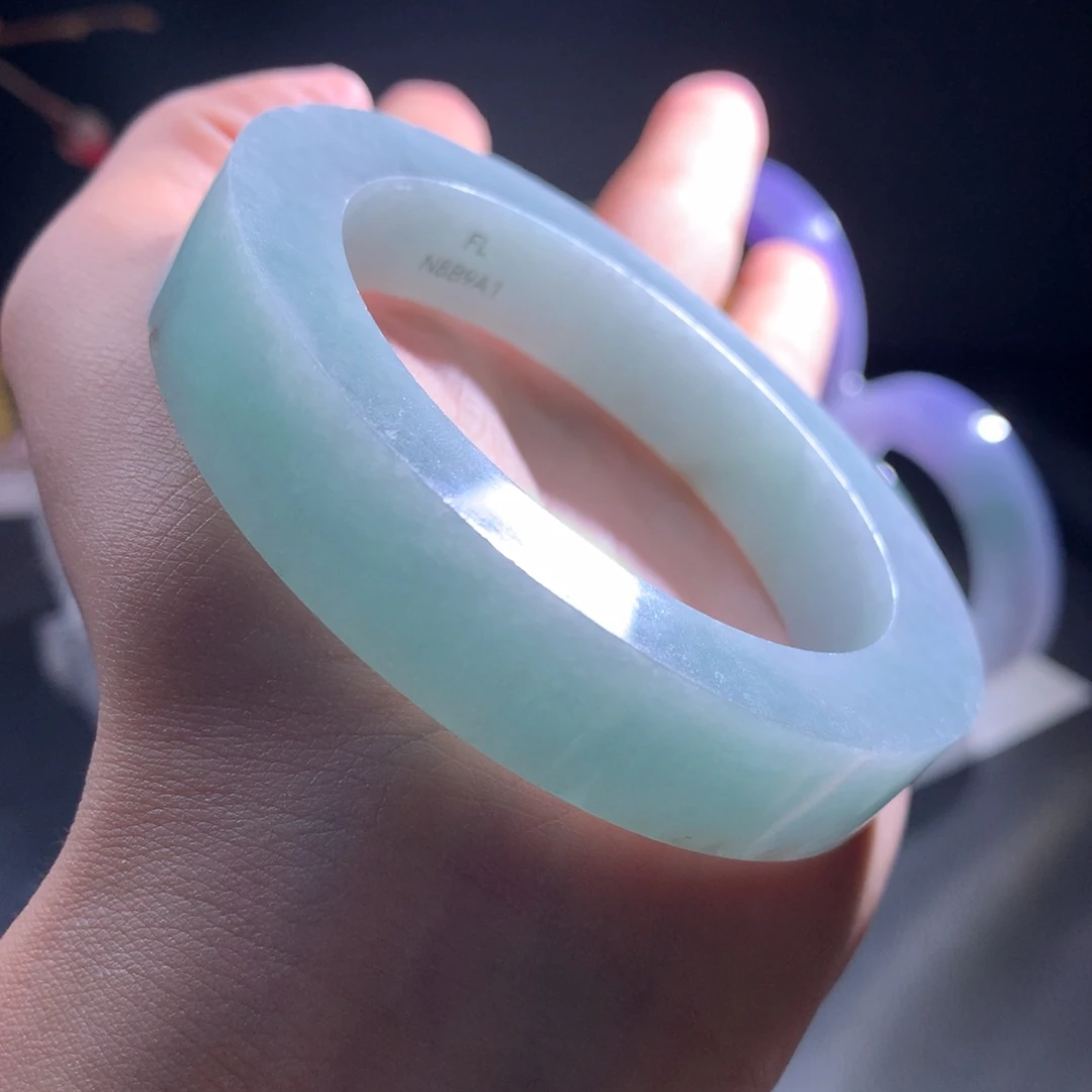 定制翡翠未镶嵌手镯奶蓝55-59