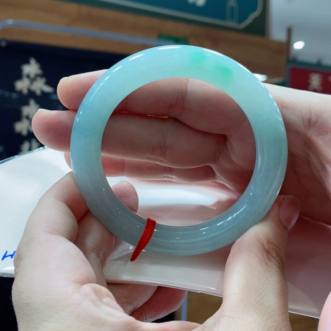 翡翠手镯未镶嵌买断