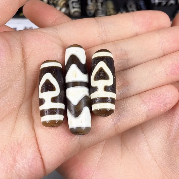 玛瑙/玉髓颈饰合金