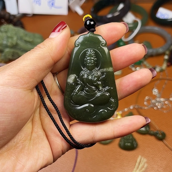 和田玉未镶嵌颈饰