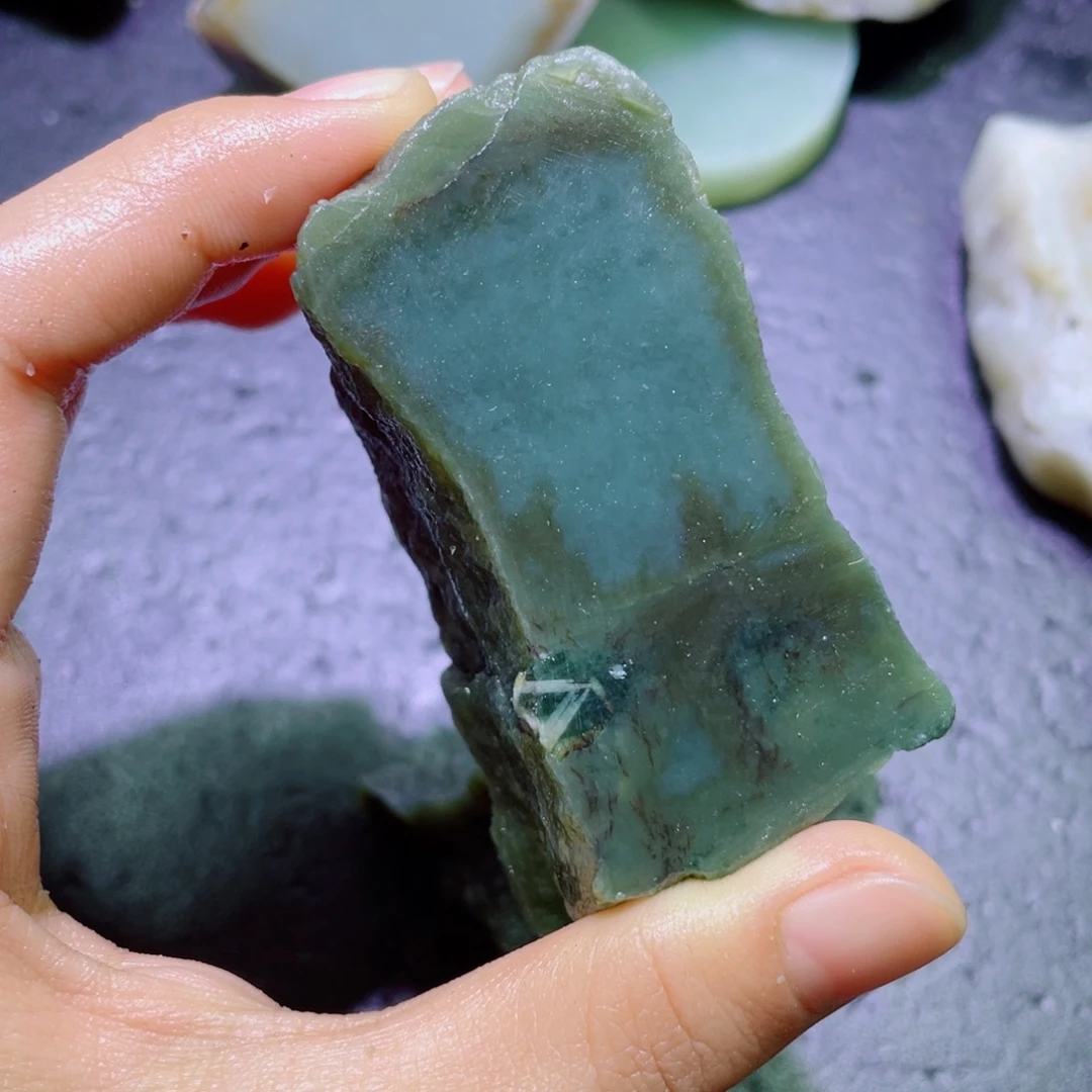 和田玉未镶嵌珠宝半成品