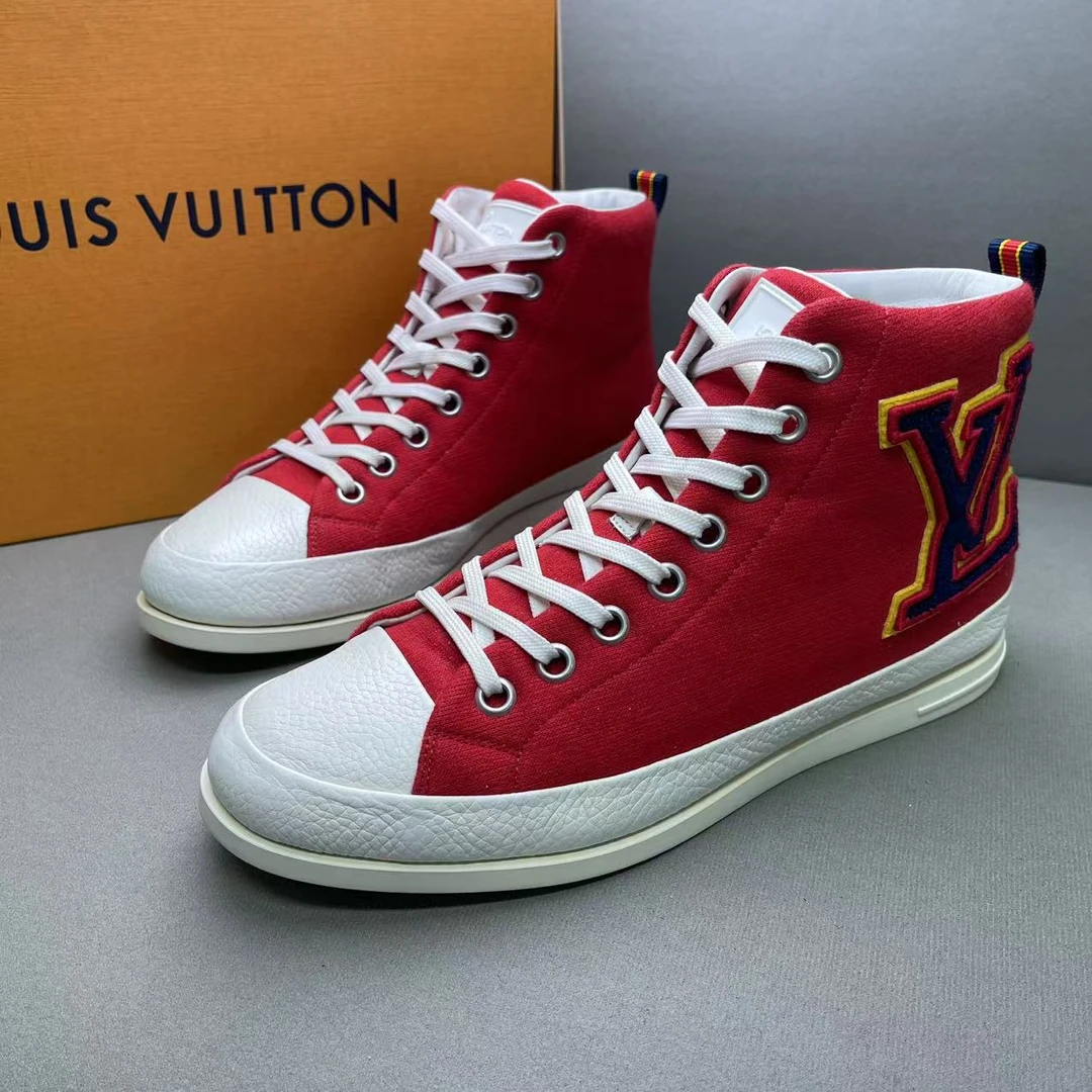 95新 LouisVuitton/路易威登 红色皮革错位大logo高帮板鞋 41码