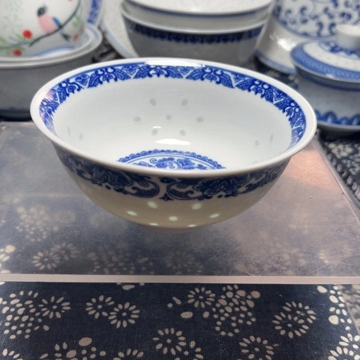 青花玲珑5寸的牡丹饭碗
