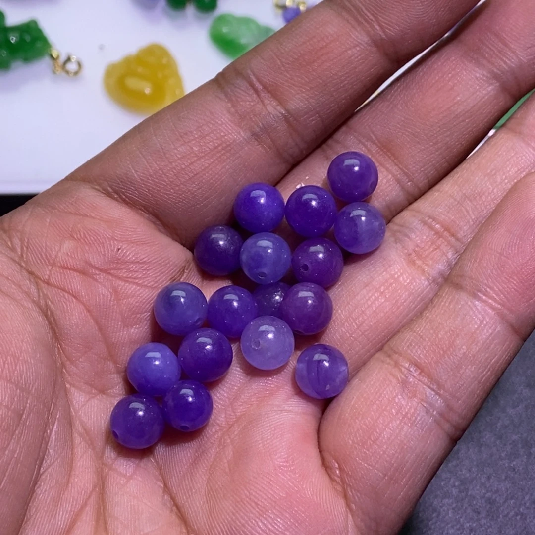 阿***英翡翠未镶嵌颈饰吊坠