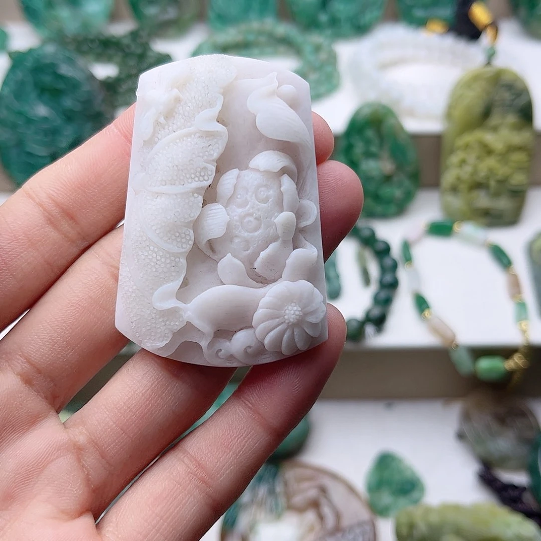 独山玉挂件未镶嵌