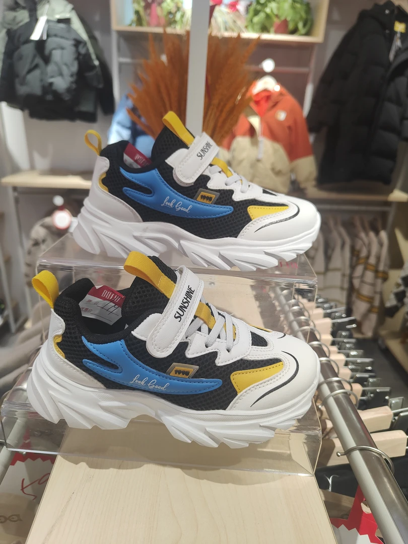 达巴2050春季新款休闲鞋