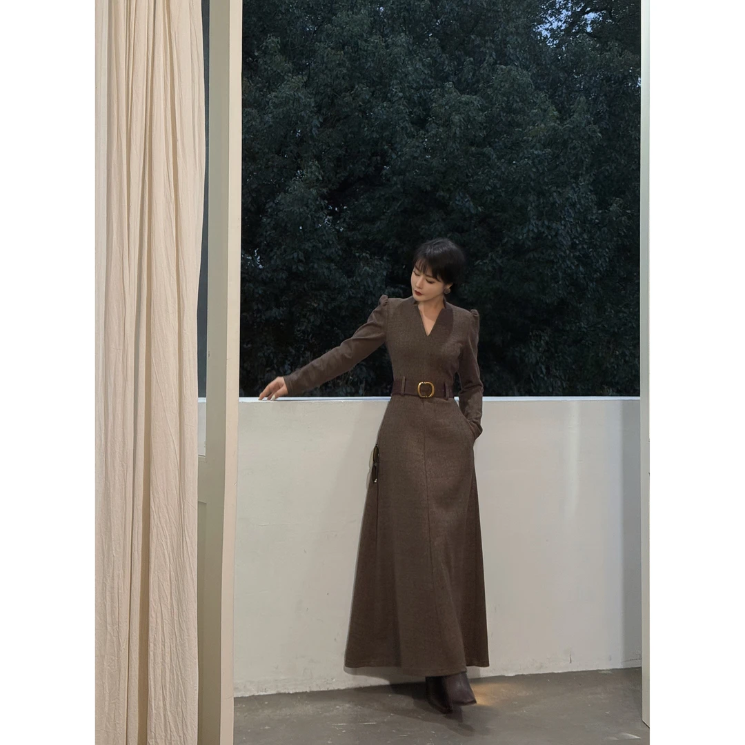 【再别康桥】电影感复古风24冬季弹力磨毛格子立领长款连衣裙