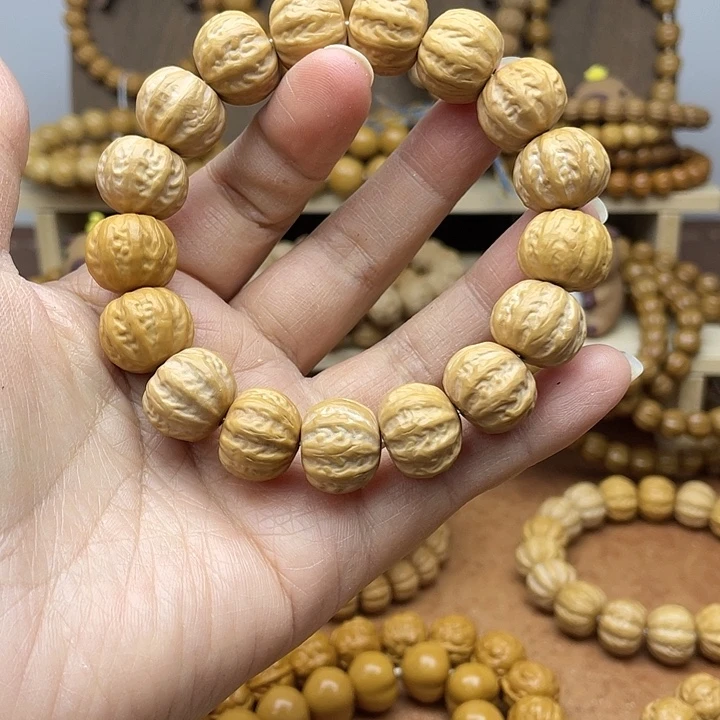 猴头核桃手串 浅雕京八棱