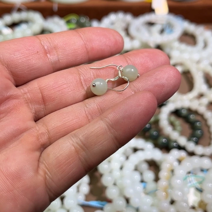 和田玉银S925镶嵌耳饰一对耳钉