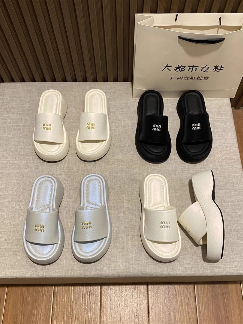 2025增高夏季日常松糕底纯色一字拖外穿厚底防滑百搭休闲凉鞋