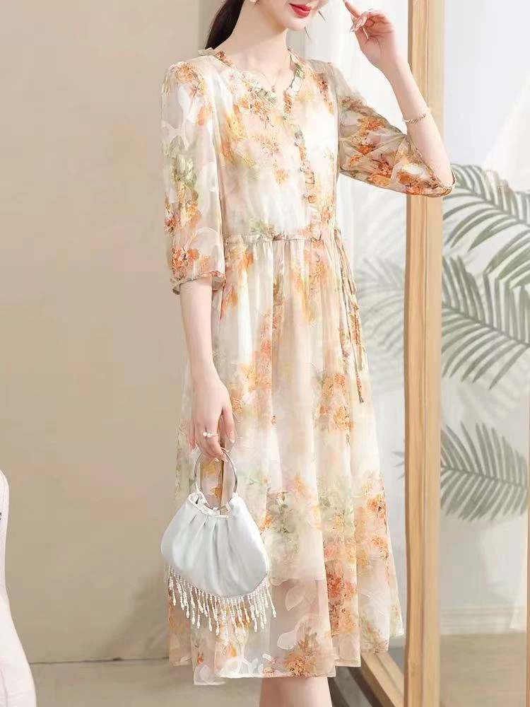 D70中年妈妈碎花连衣裙女2025春夏装新款阔太太洋气显瘦中袖过膝