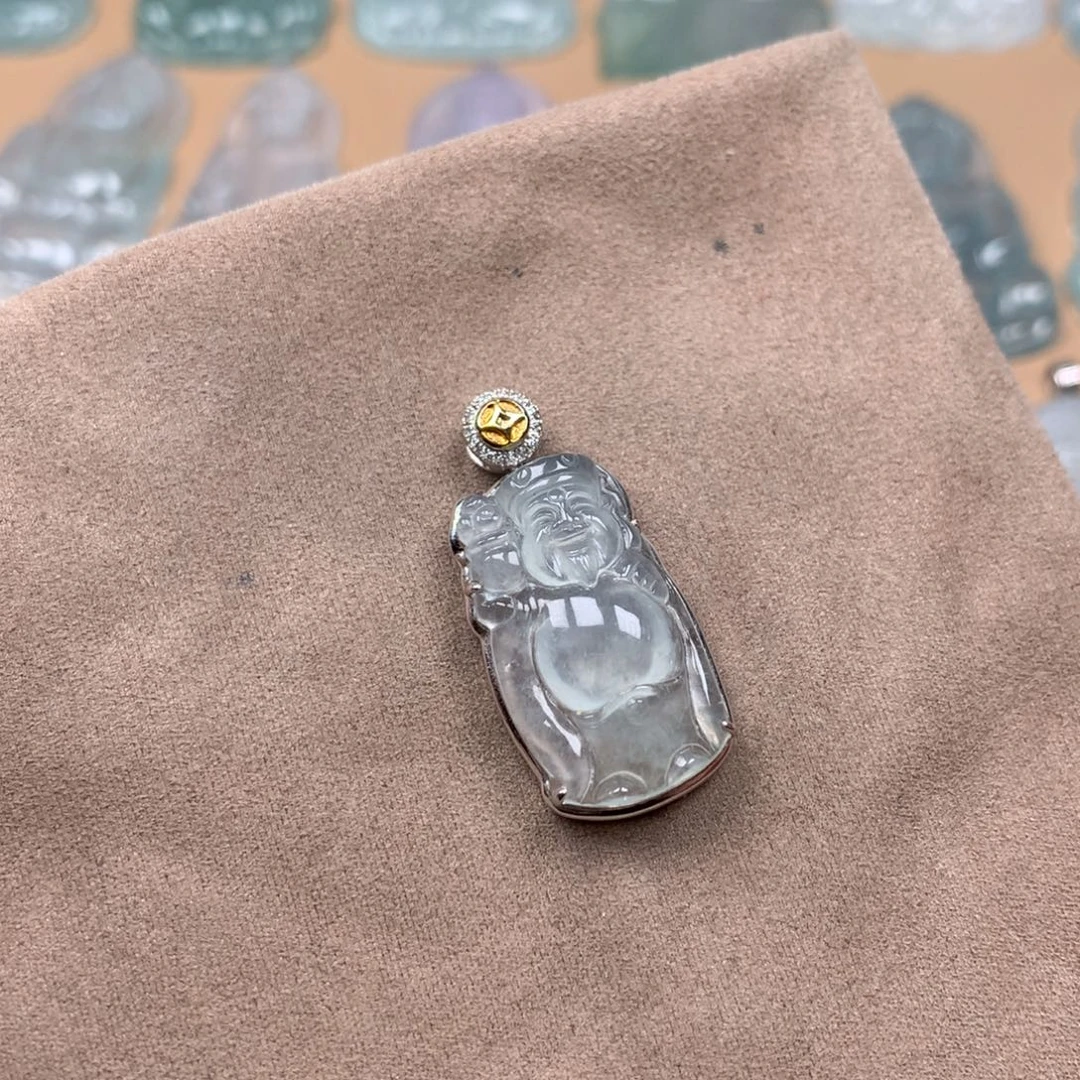 翡翠18K金镶嵌颈饰缅甸翡翠