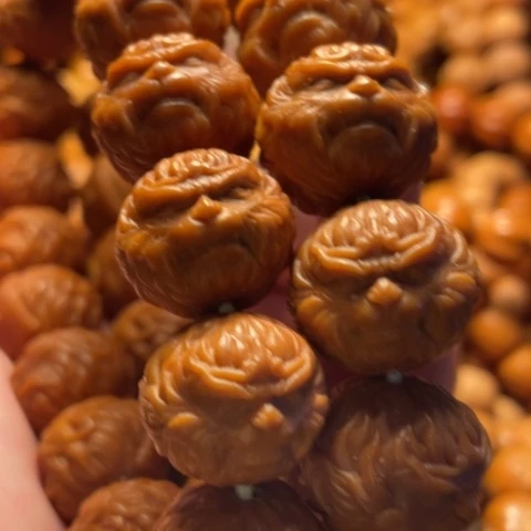 手串猴头核桃M****李舞台