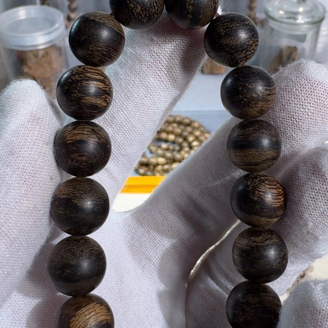 沉香沉香碎屑文莱黑棋1.2沉水17.4克