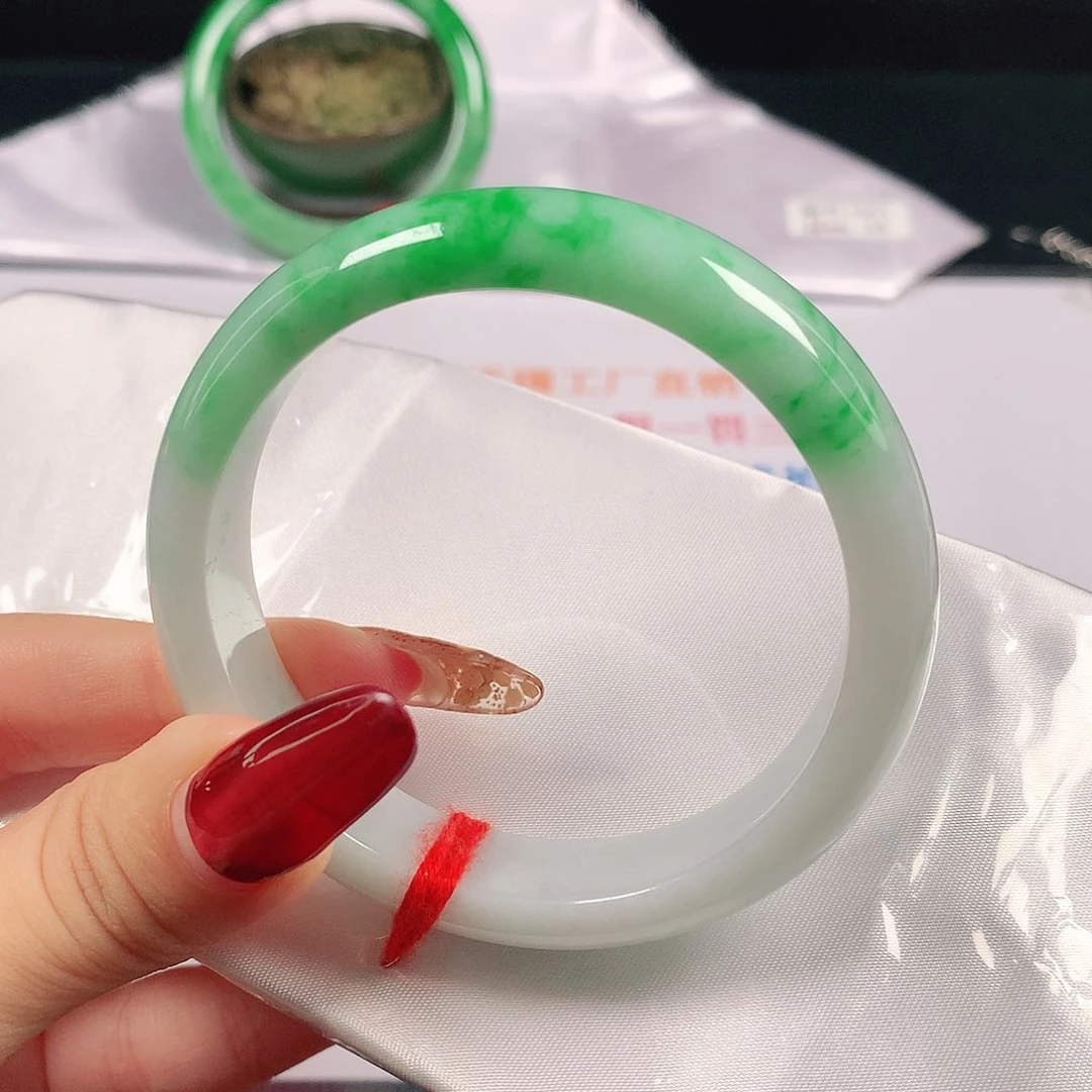 翡翠手镯未镶嵌翡翠手镯1011