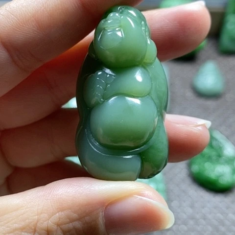 【闪购商品】颈饰未镶嵌和田玉