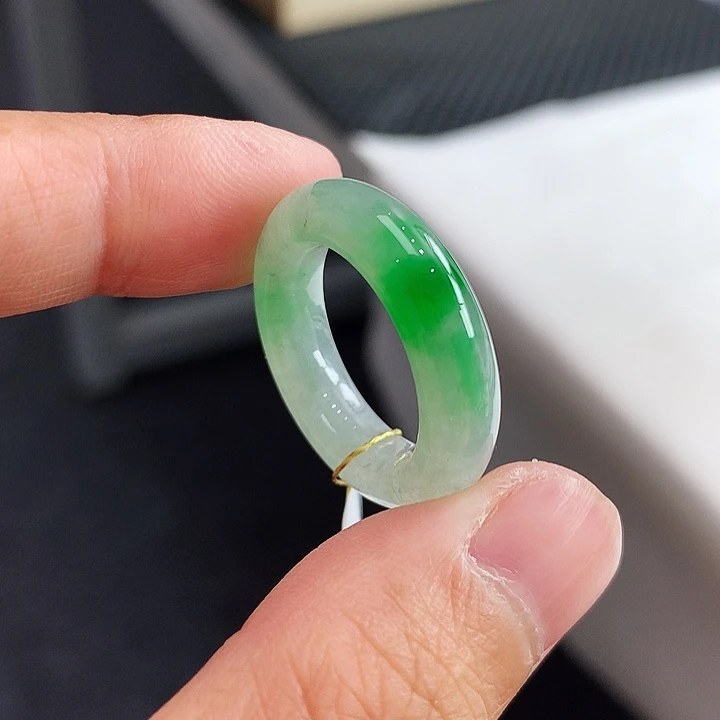 翡翠未镶嵌戒指15号