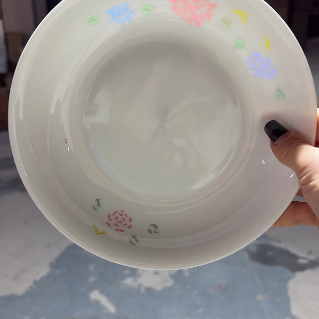 白瓷8英寸盘两个微瑕看图