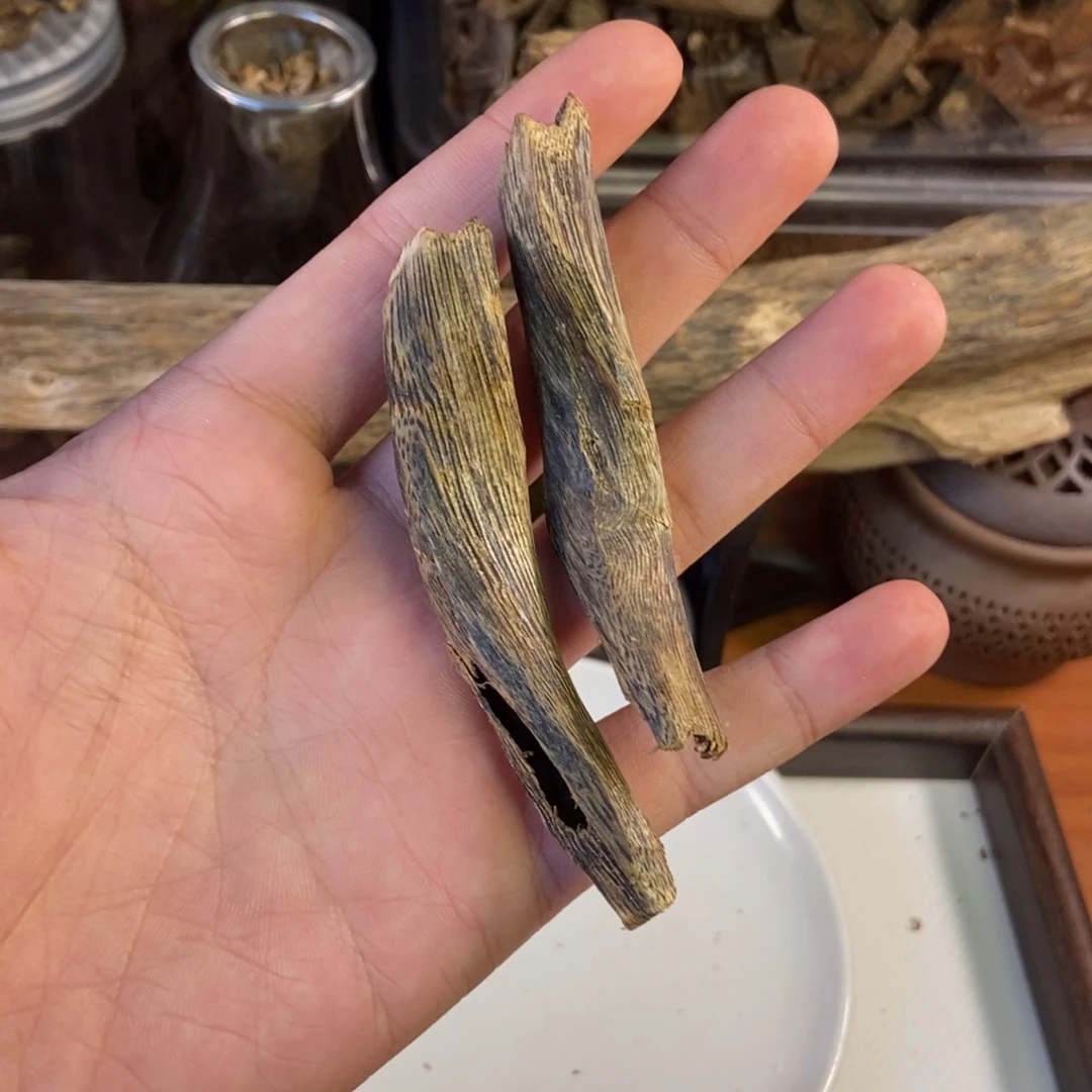沉香乌身虫漏香9克