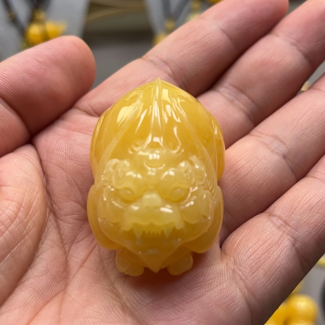 琥珀颈饰未镶嵌吊坠