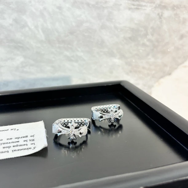 铜合金合成锆石耳饰 方形十字镂空耳环EH3036