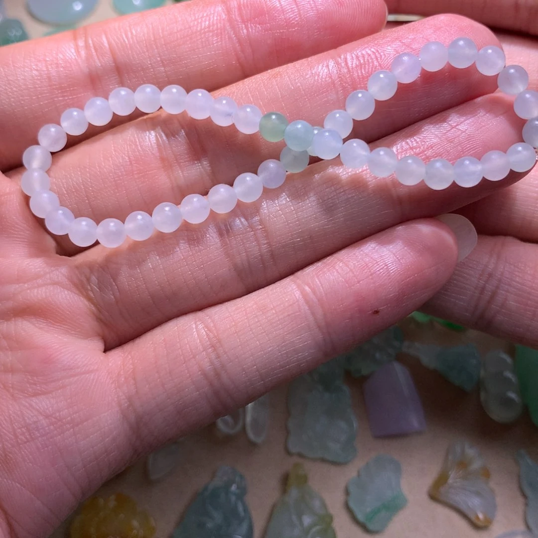 定制翡翠未镶嵌翡翠手串