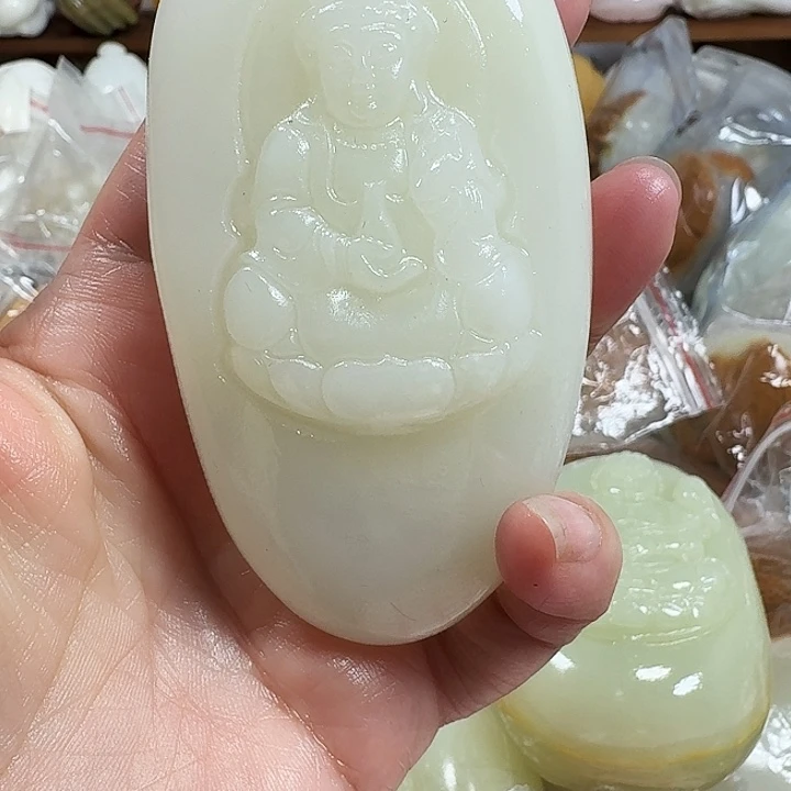 柴***傅砖雕石头手把件不退不换