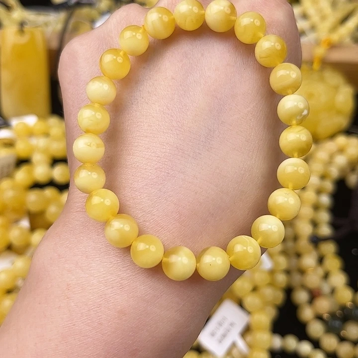 琥珀未镶嵌颈饰琥珀