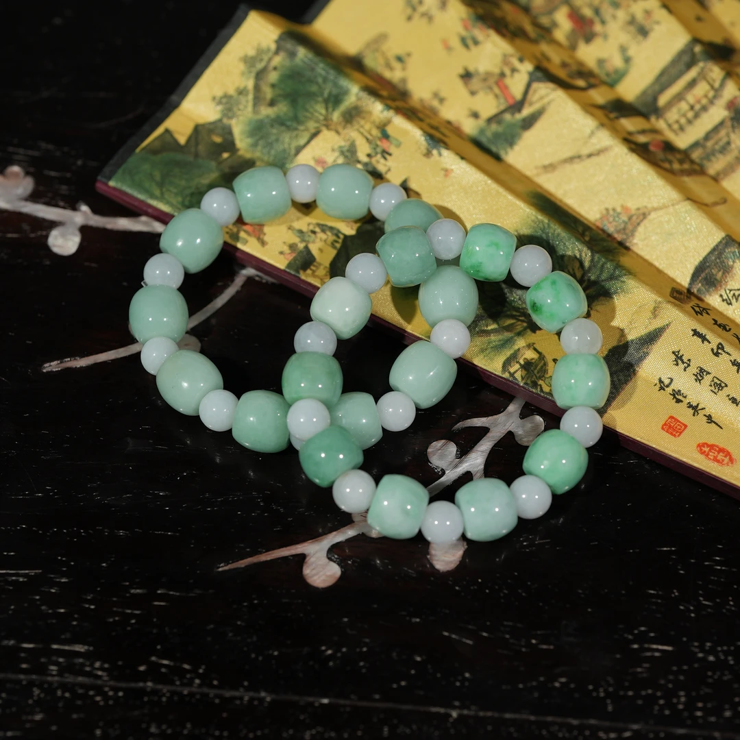 1.5香港王老板-翡翠吊手链3y608多样性发一