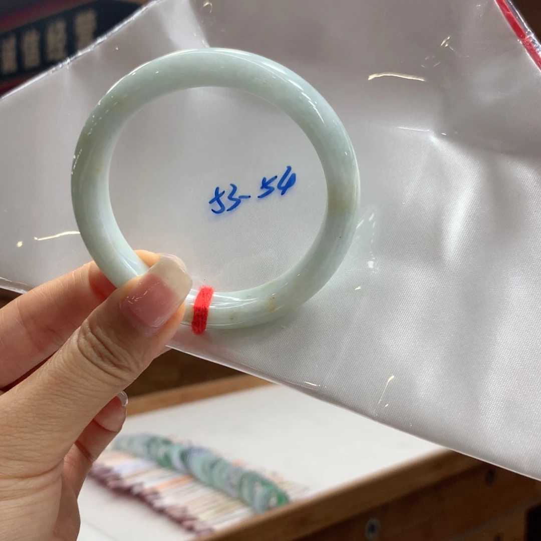 翡翠手镯未镶嵌买断