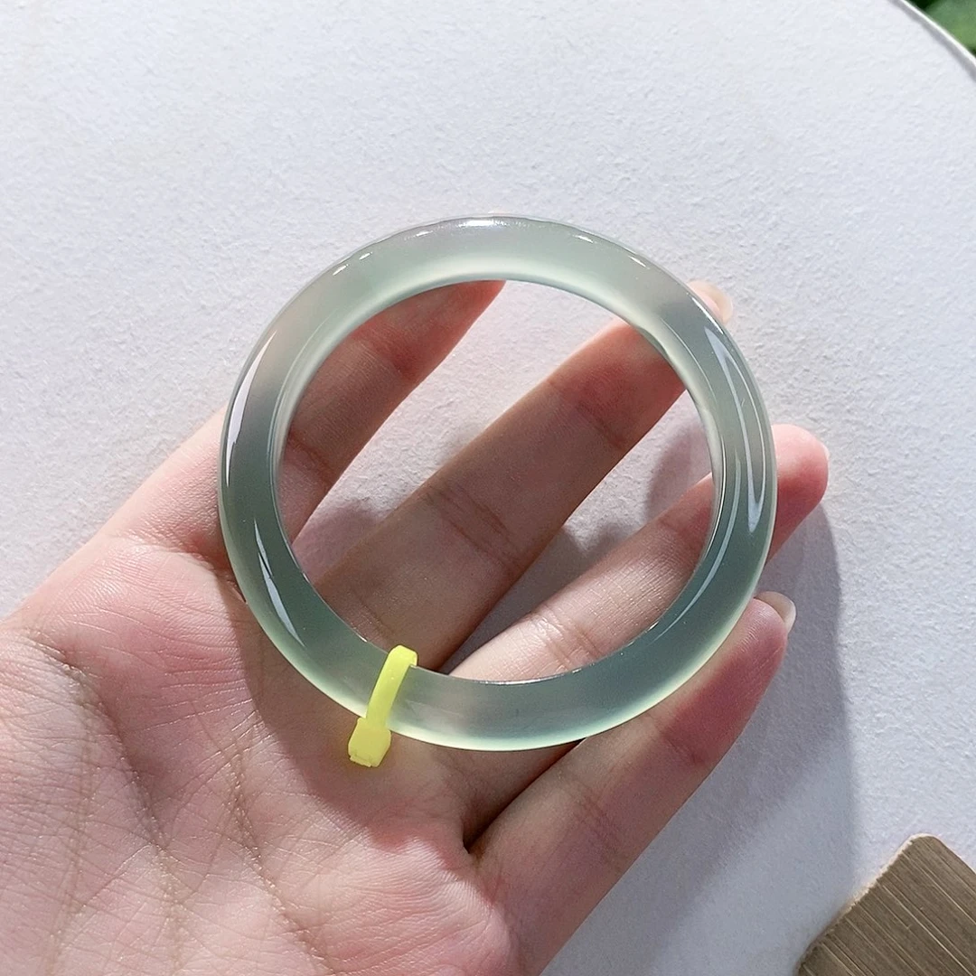 手镯玛瑙/玉髓未镶嵌55