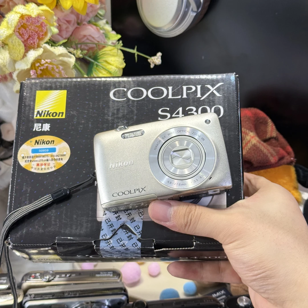 9新 Nikon/尼康 尼康s4300高像素1600万像素色彩感好滤镜多带配件