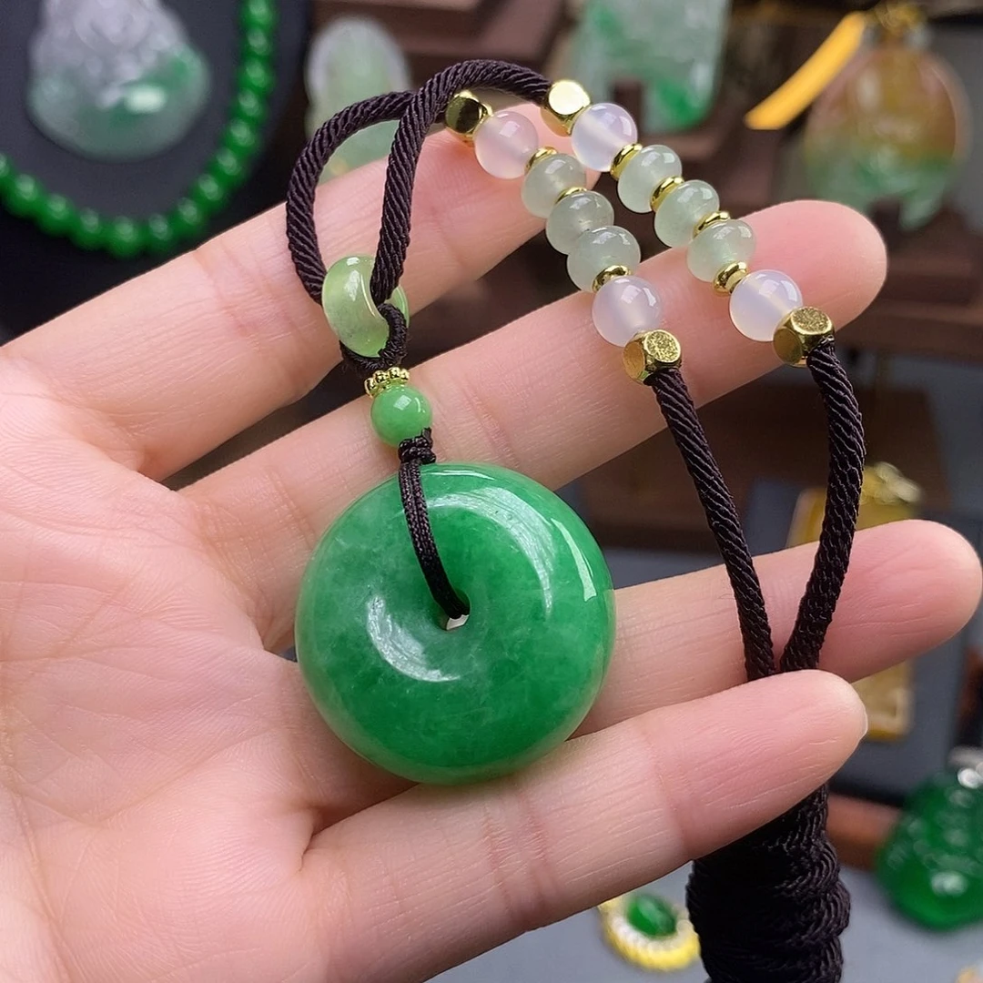 吊坠(赠链)未镶嵌翡翠