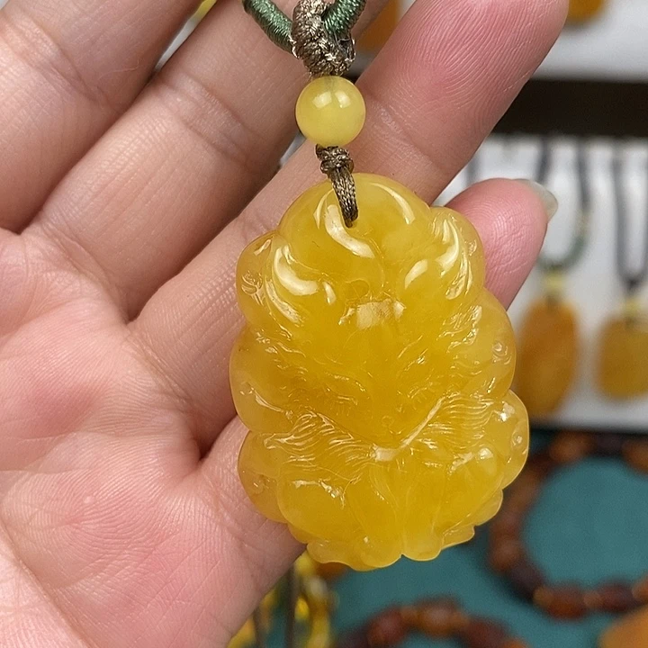 蜜蜡未镶嵌珠宝奇石吊坠