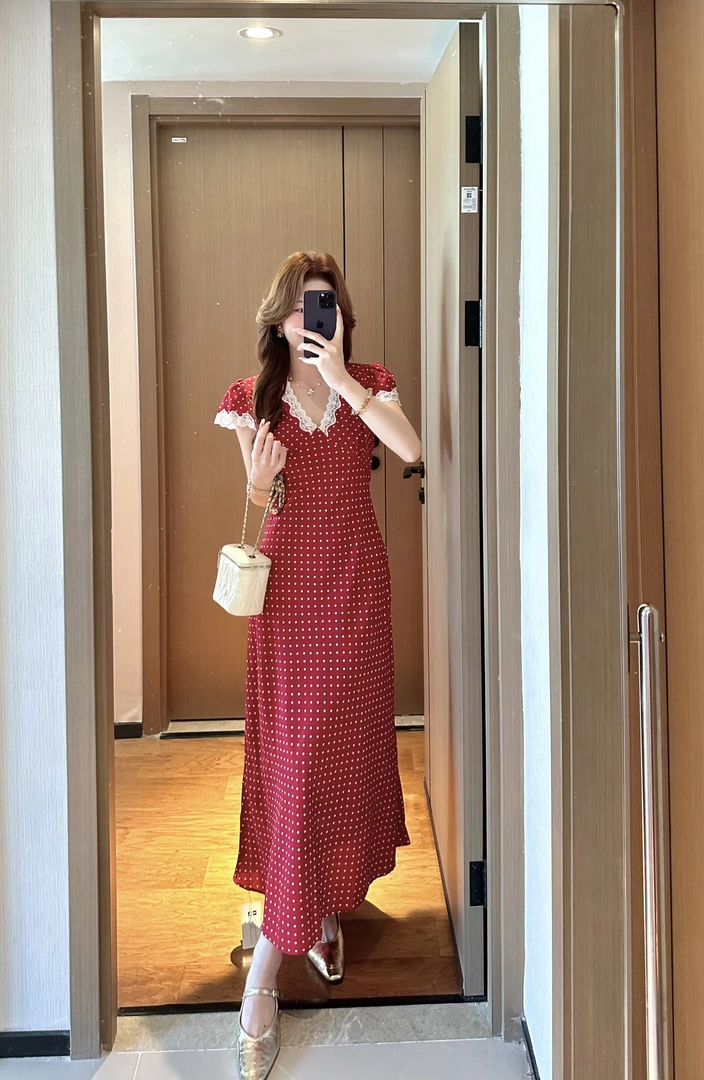 法式红色白波点连衣裙2025夏季复古收腰显瘦高腰拼接甜美减龄长裙