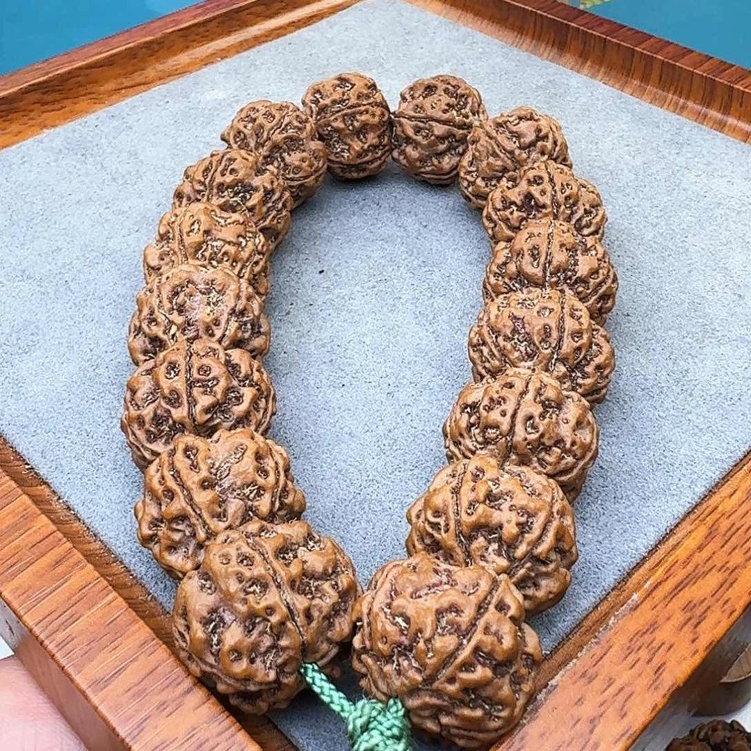 金刚菩提吊坠平头梅花