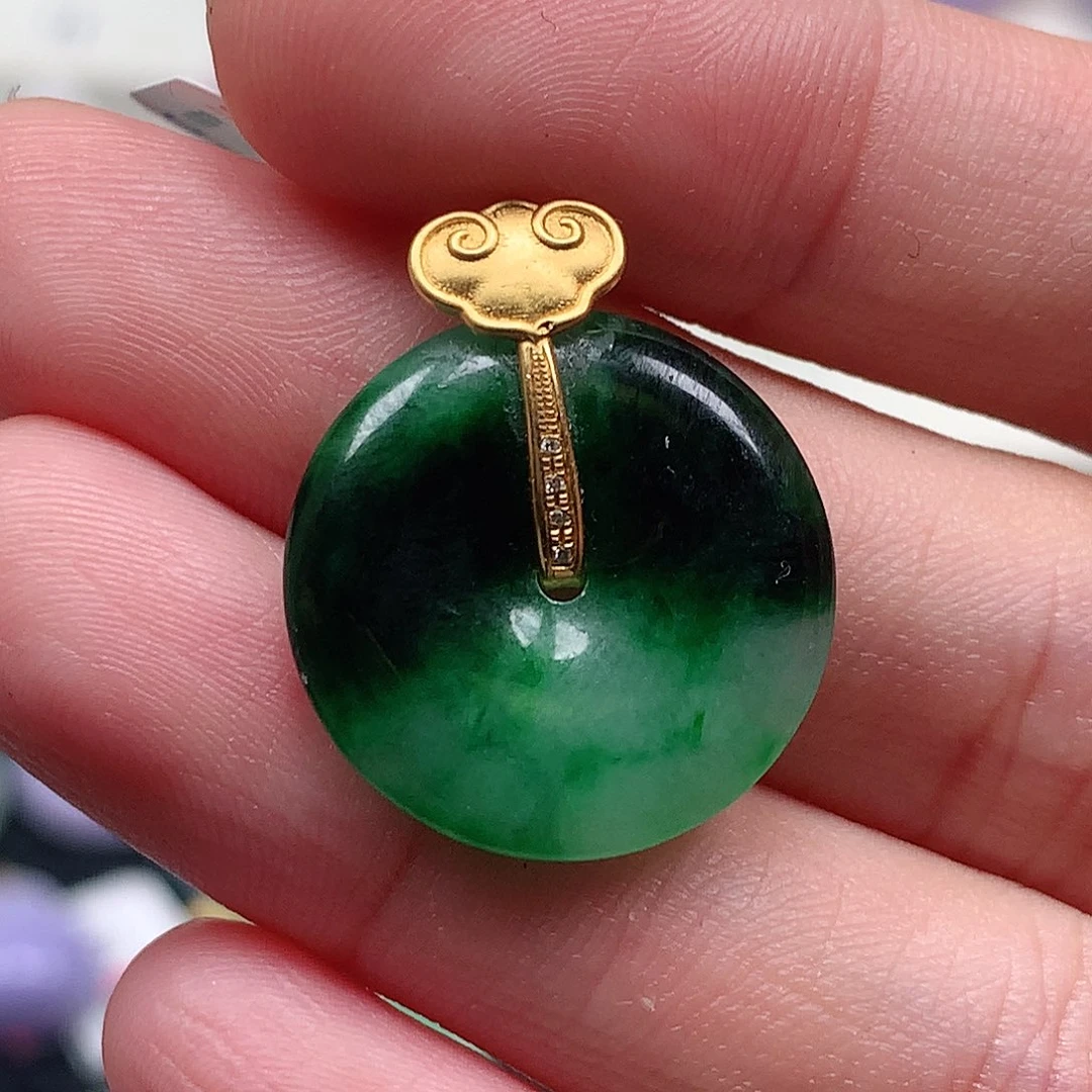 颈饰18K金镶嵌翡翠翡翠吊坠