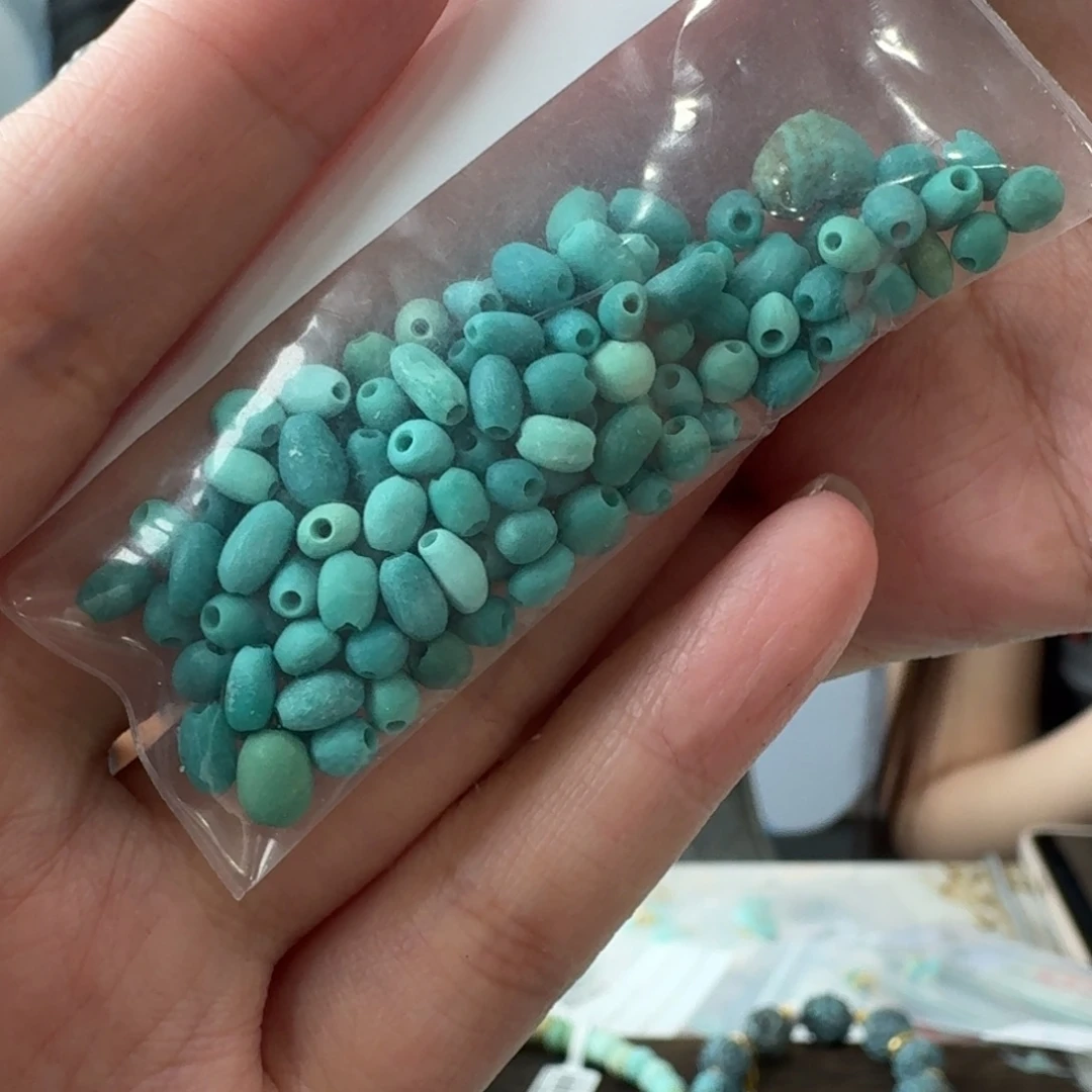 未镶嵌绿松石珠宝奇石