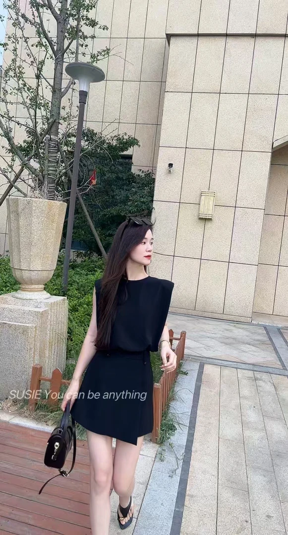 极简风高级衬衣显
