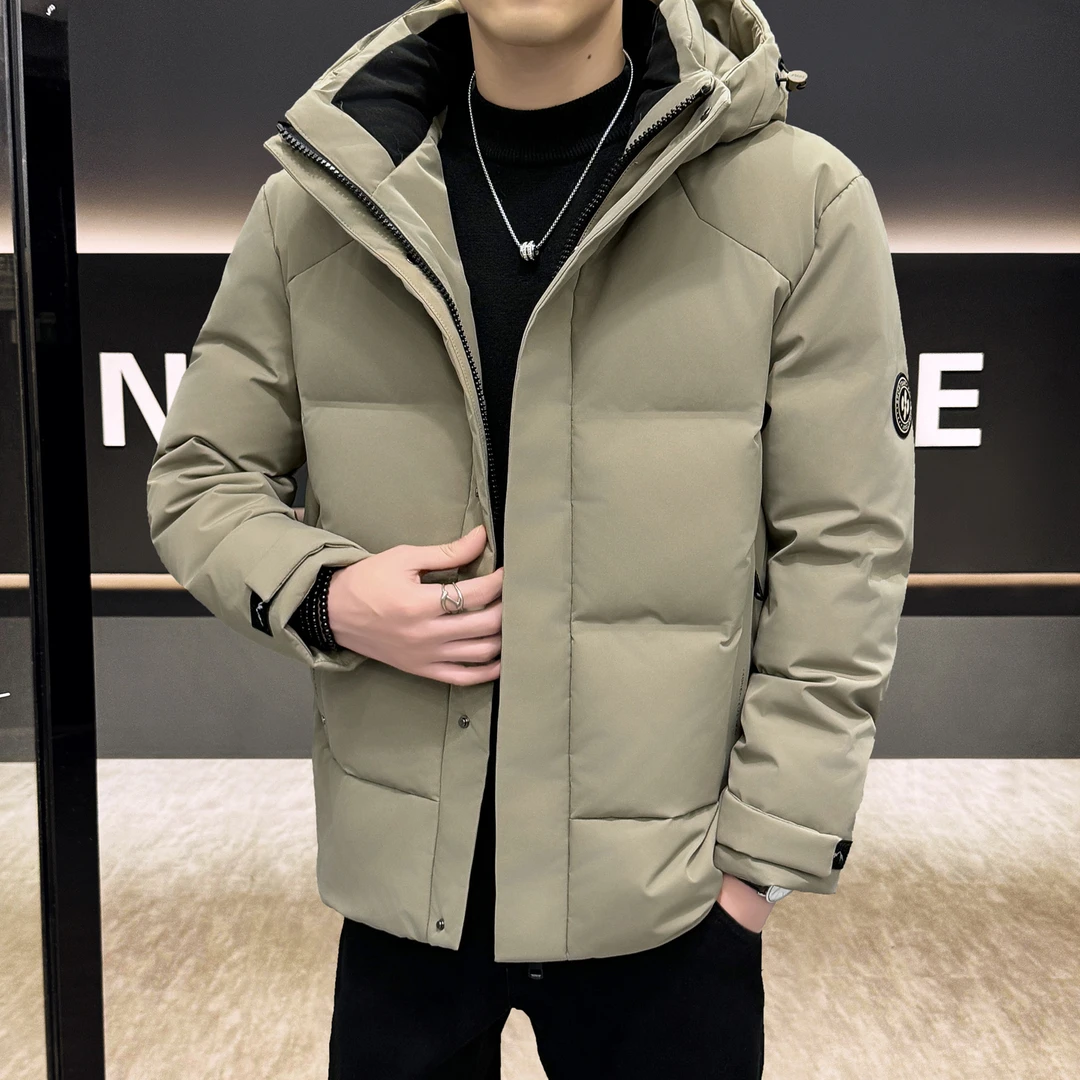 高级感潮牌商务冬季新款羽绒服休闲百搭连帽上衣加厚保暖防寒外套