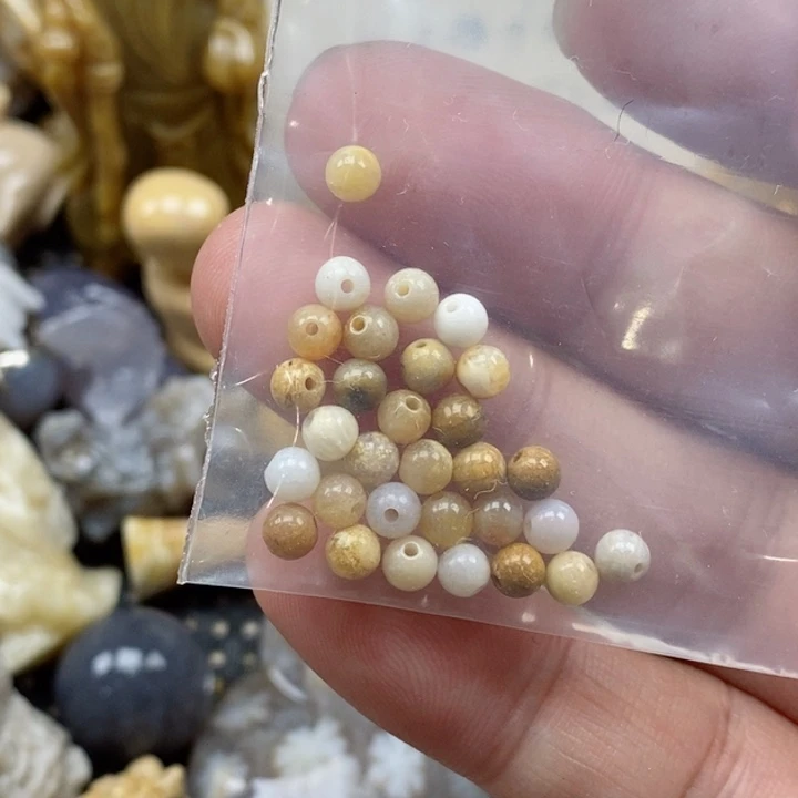 颈饰未镶嵌硅化珊瑚（珊瑚玉）4mm