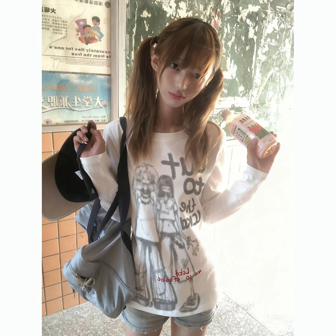 100%纯棉美式街头动漫风圆领长袖t恤女2025春秋简约百搭上衣情侣