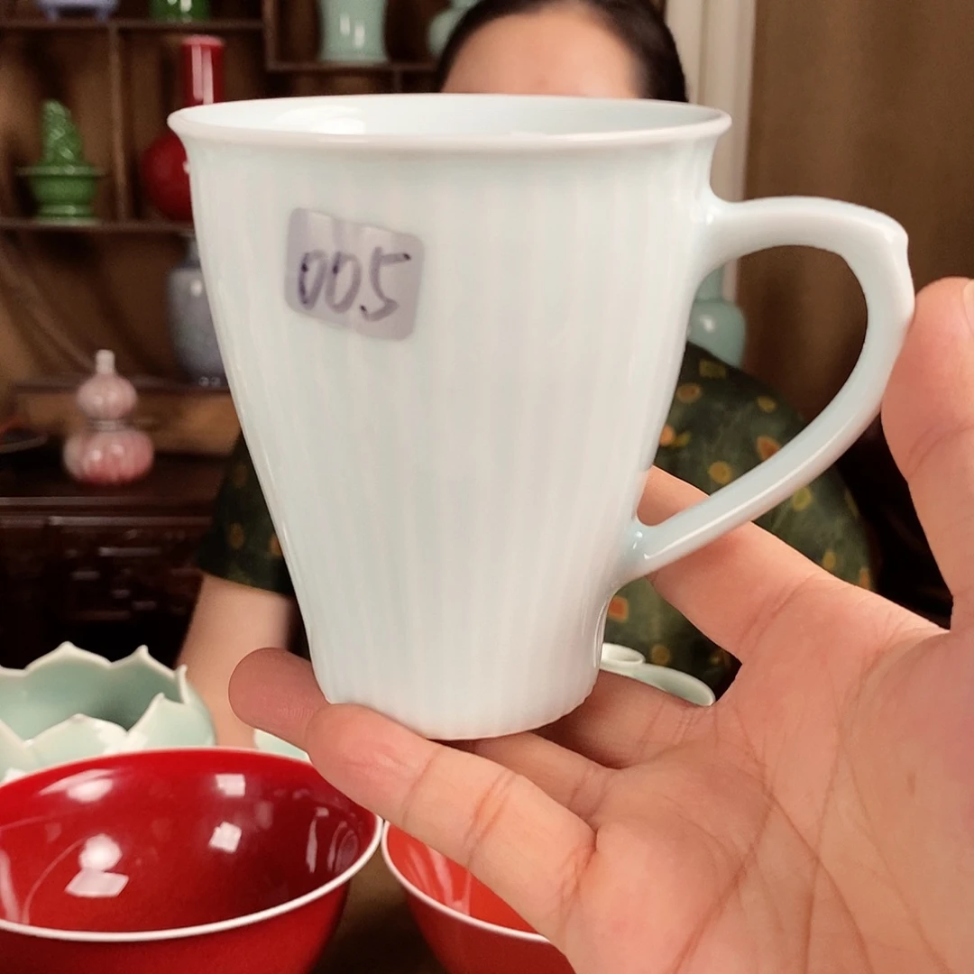005号青白釉条纹水杯