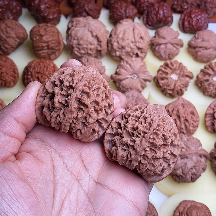 【闪购商品】文玩核桃吊坠？45满天星