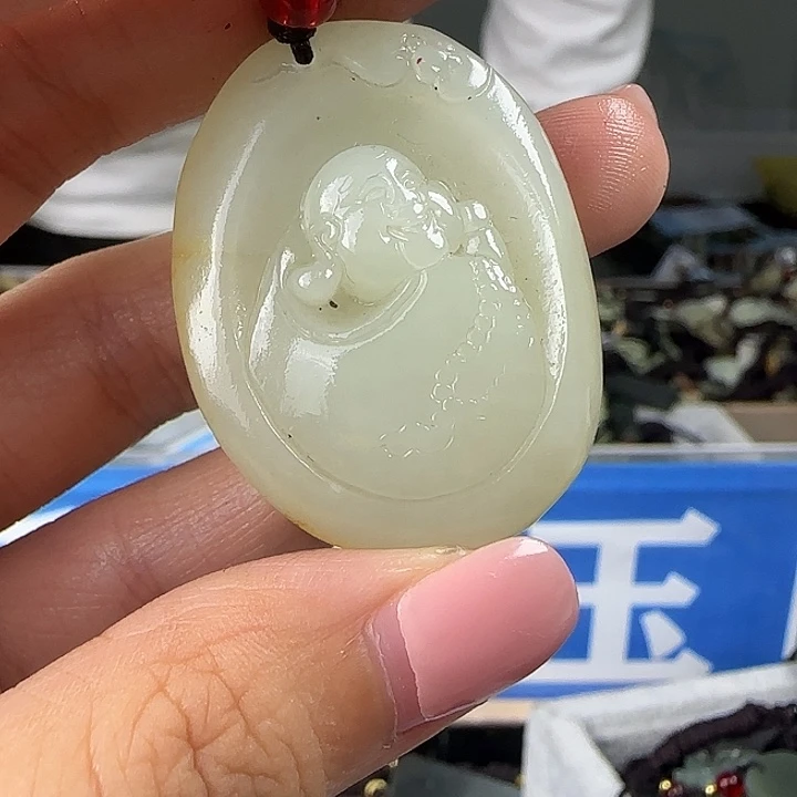 颈饰未镶嵌和田玉