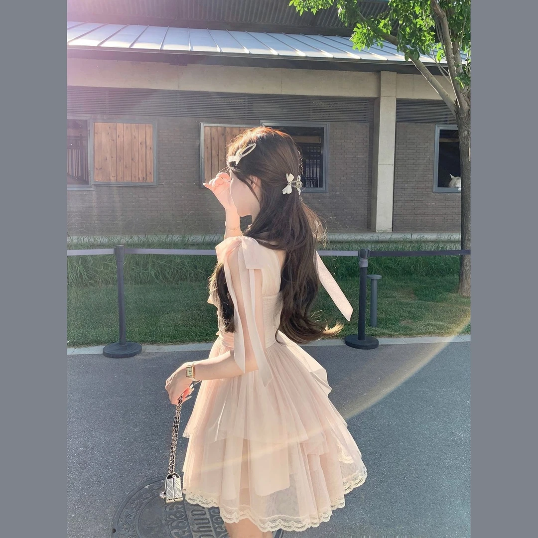 神邸少女气质粉色蝴蝶结千金感连衣裙裙子女25吊带蕾丝网纱短裙