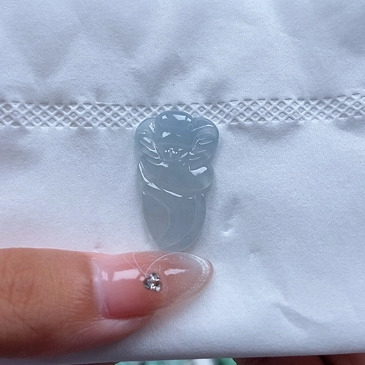 翡翠挂件未镶嵌吊坠