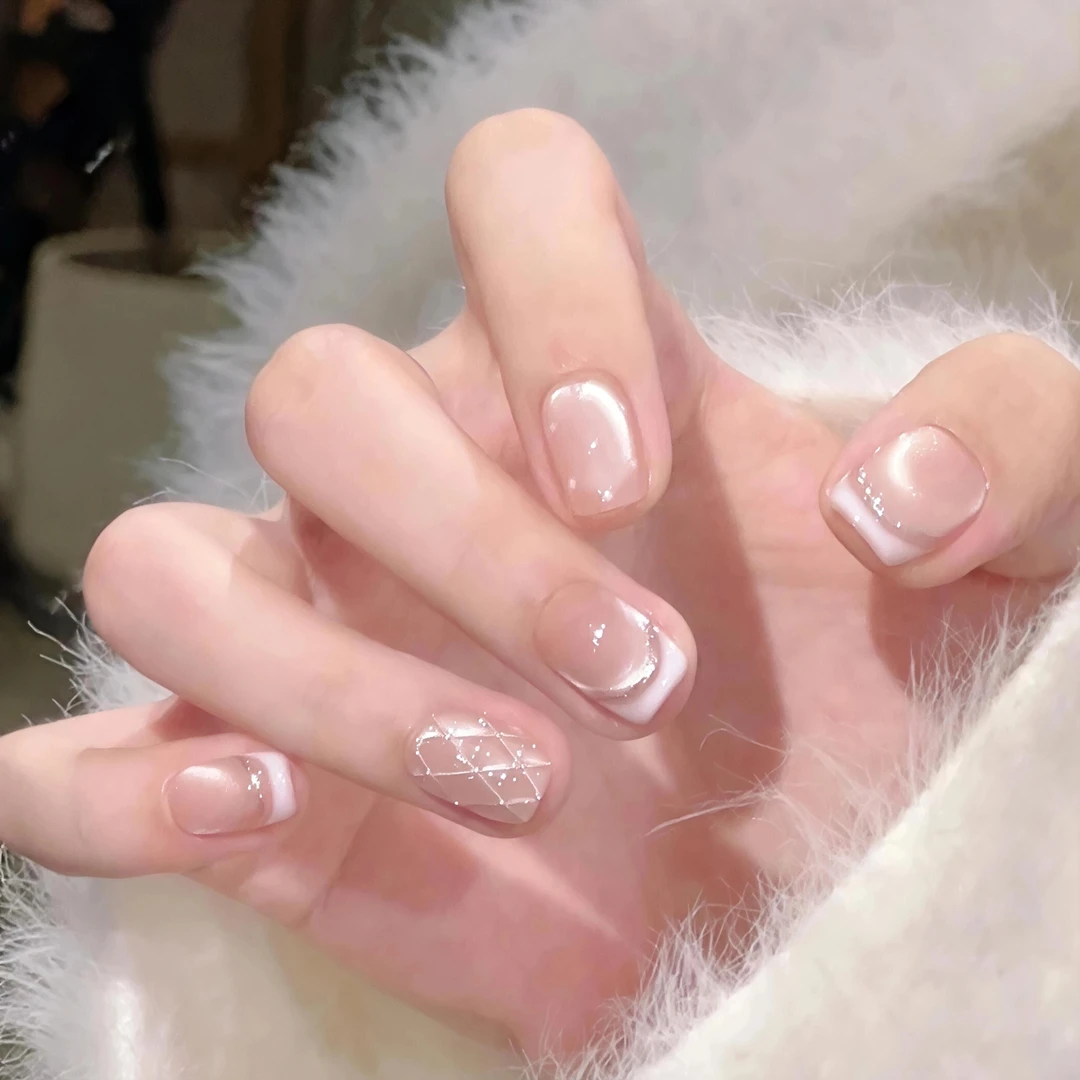 【一封情书】新款法式菱格粉色猫眼美甲纯手工百搭上班族手工穿戴甲